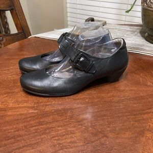 Ecco Leather Mary Jane Pump Heel Artsy